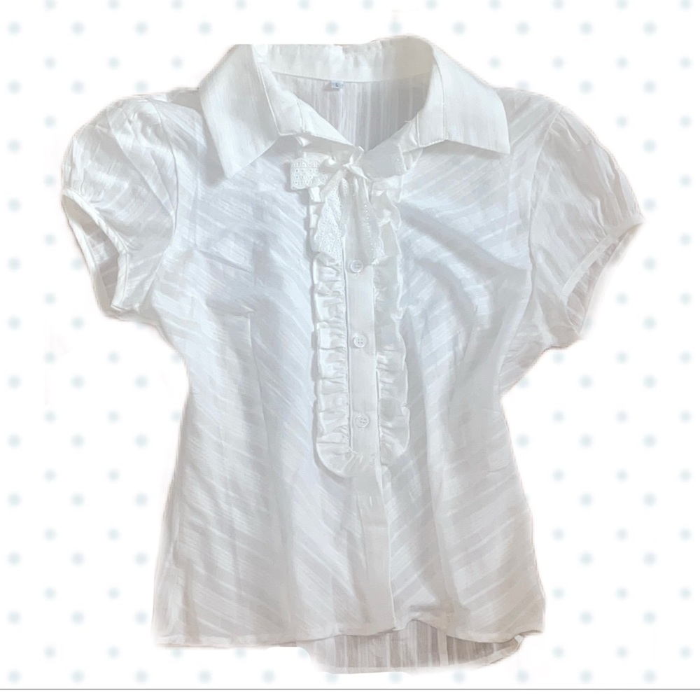 🪽Elegant White Button Up Blouse With Lace and Bow